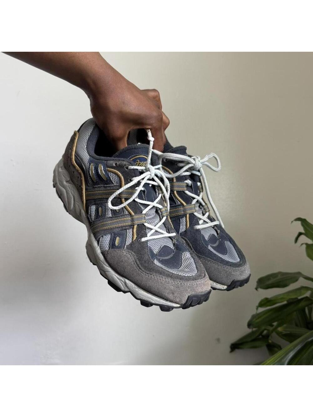 Vintage‎ Asics Gel trail sneakers women’s 9